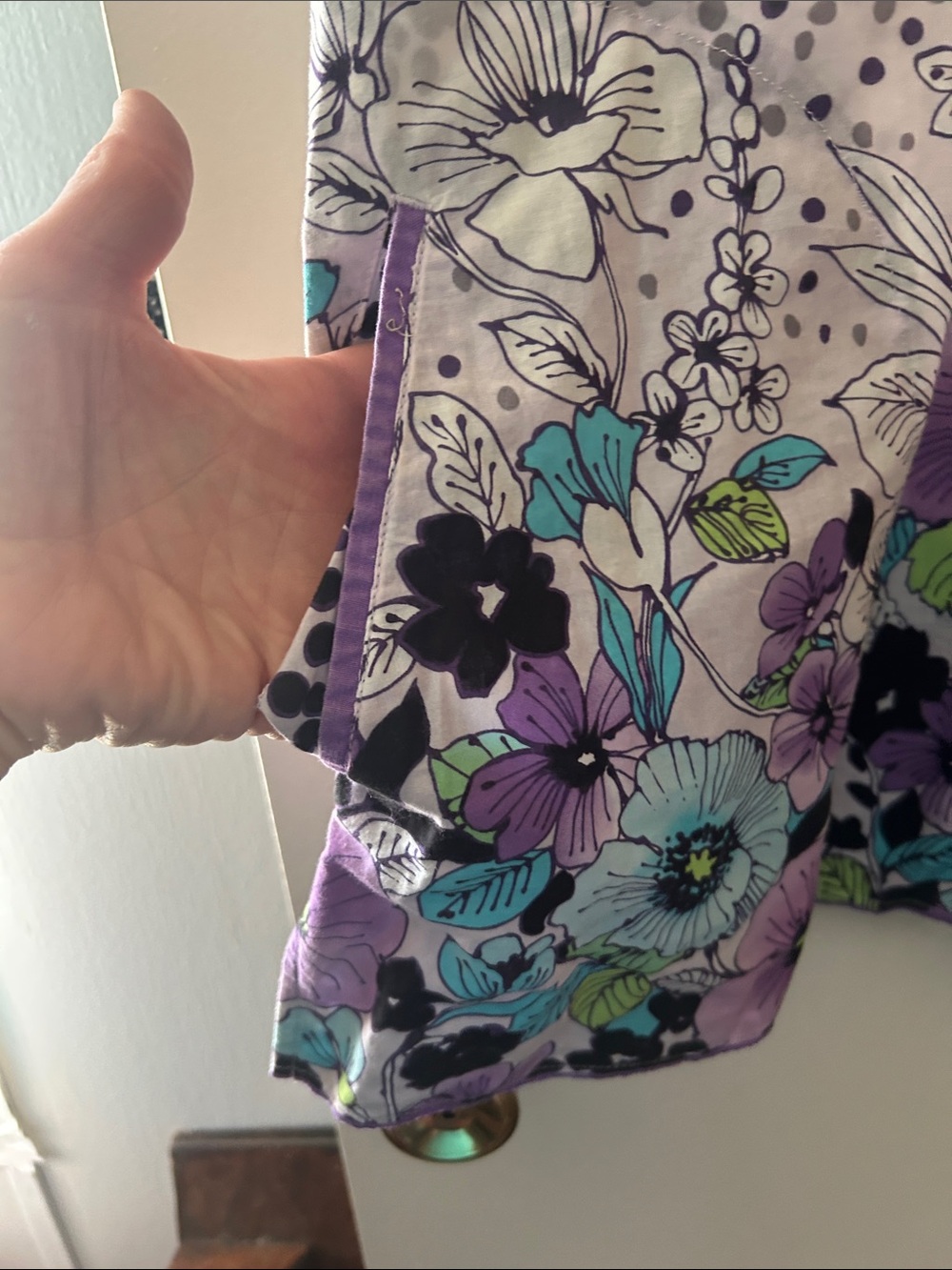 Koi Purple Floral Short Sleeve Blouse scrubbtop - Picture 2 of 4